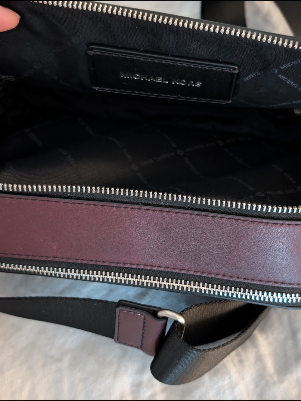Michael Kors Men's MK Raised Logo Burgandy Burnished Leather Crossbody Bag - Picture 8 of 14